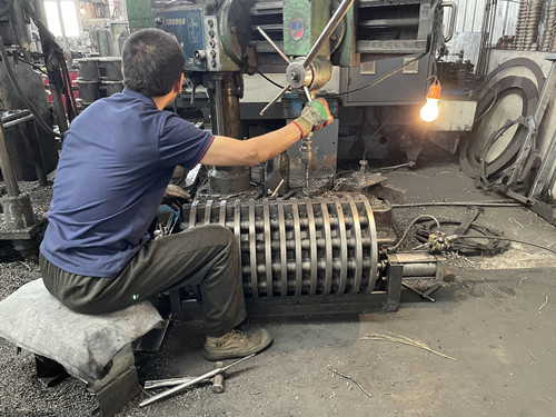 F745X遙控浮球閥蓋子加工中 F745X遙控浮球閥蓋子加工中