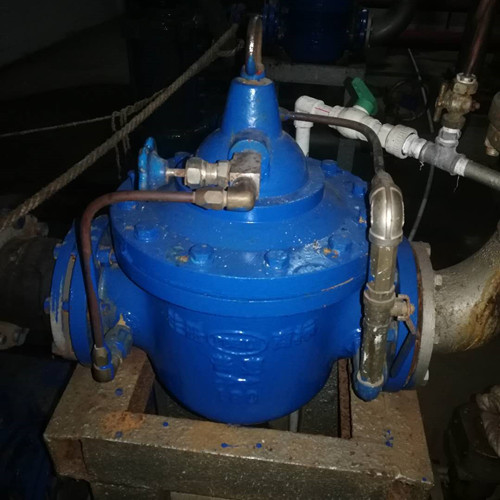 正在使用中的遙控浮球閥HF42X圖片 正在使用中的遙控浮球閥HF42X實(shí)物圖片